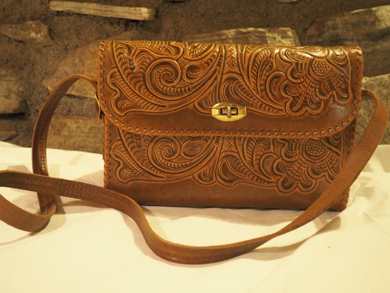 60s 70s Hand Tooled Leather Purse