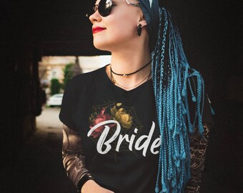 Gothic T-shirt bruid: T-shirt met bloemenspinnenweb voor gothic-bruiloft