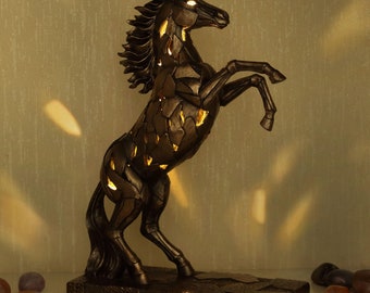 照明付き立ち上がる馬の彫刻：コールドキャストブロンズアートギフト