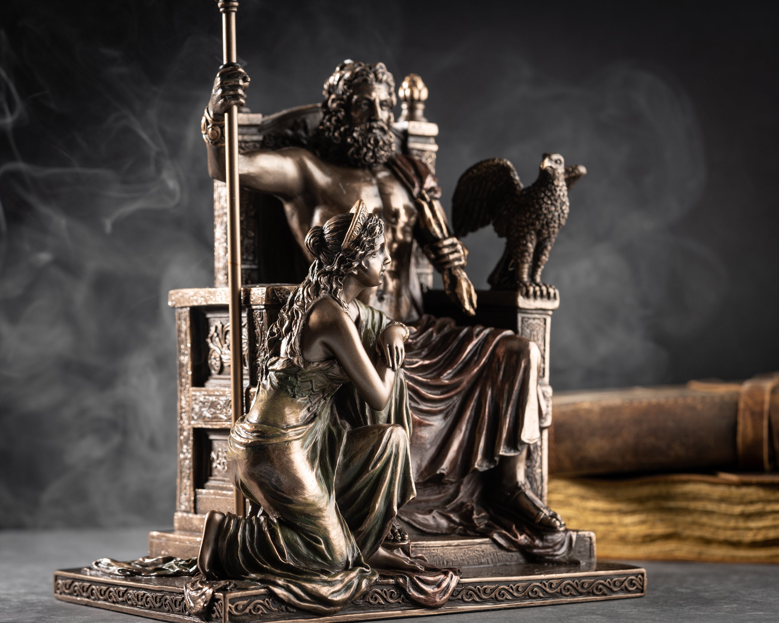 ギリシャ神話のゼウスとヘラの像 - Etsy 日本