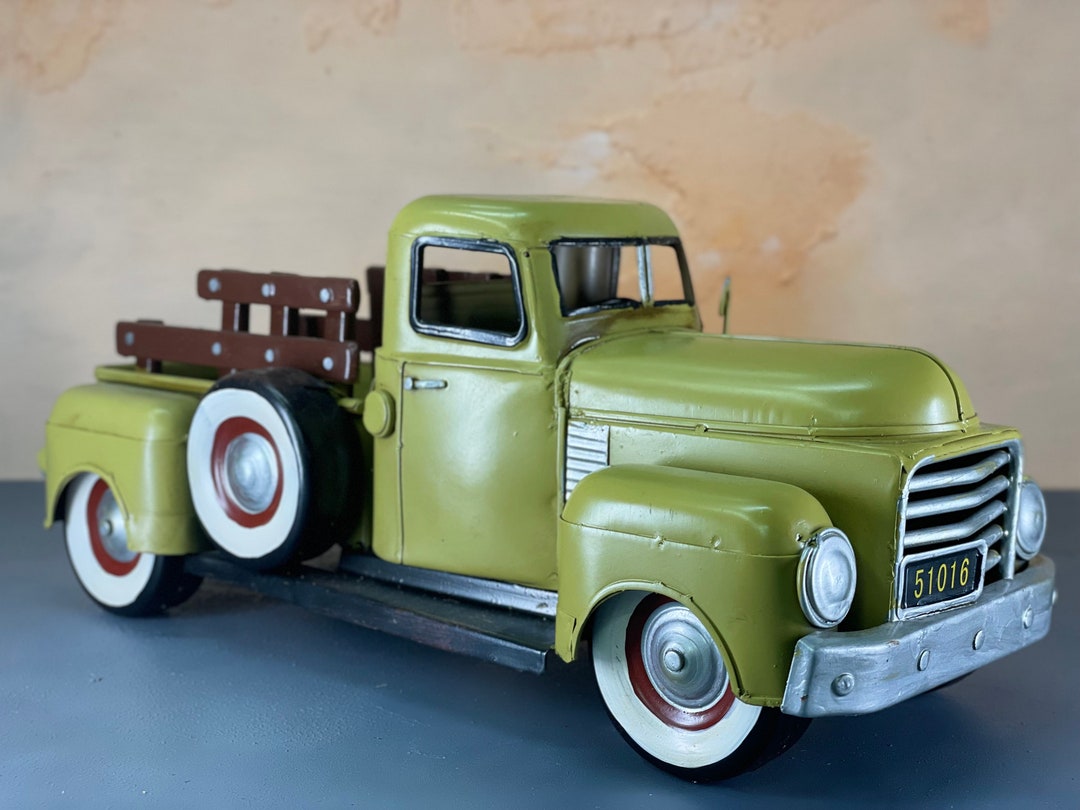 ミニカー 1950 GMC 150 CHEVRON WITH VINTAGE il_1080xN.5744933101_nbmg.jpg