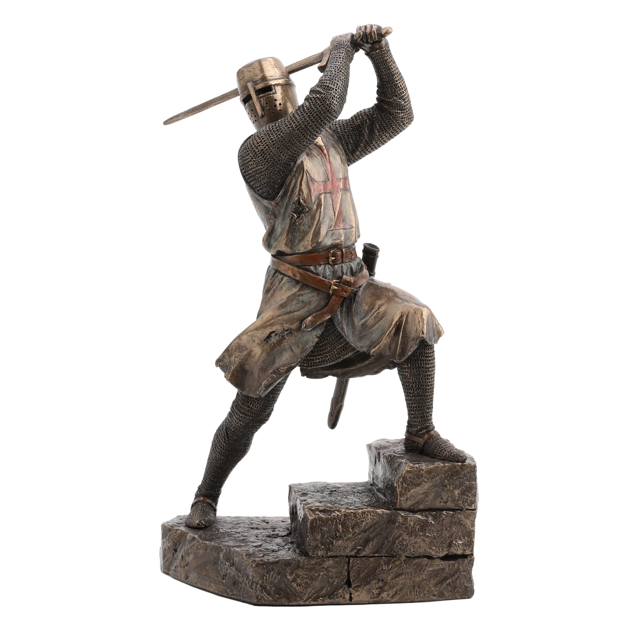 両手剣を振るうテンプル騎士像、中世の室内装飾、歴史愛好家への贈り物