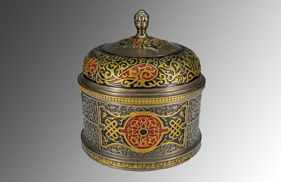 Custom Made Arabesque Pattern Red Round Trinket B… - image 1