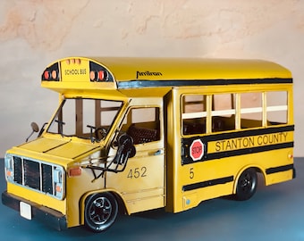 Yellow American School Bus Metal Model, 1:12 Scale Vintage