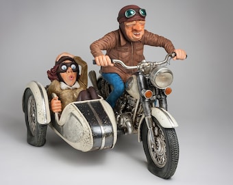 Sidecar Tour Sculpture, Handcrafted Motorcycle Art, Perfect Gift for Bike Enthusiasts & Collectors, Home Office Decor