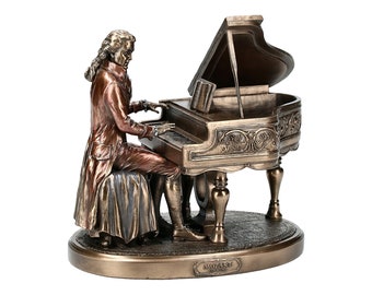 Wolfgang Amadeus Mozart Statue, Renowned Composer of Classical Music Mozart Sculpture