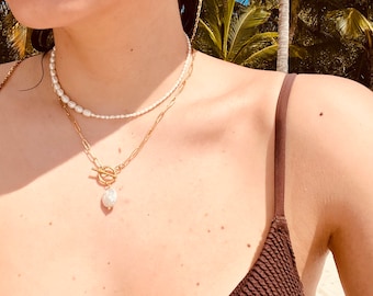 Handmade Freshwater Pearl Pendant Necklace: Gold Paperclip Chain