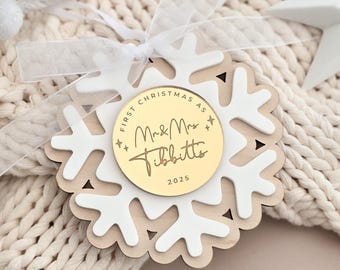 Personalised First Christmas Married Snowflake Decoration – Gift For Husband for Wife For NewlyWed Wedding Date Keepsake