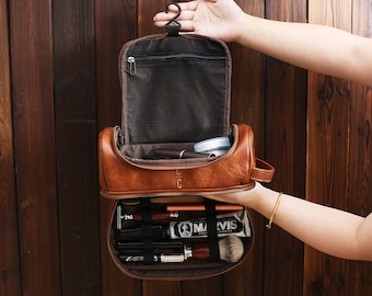 Personalised Leather Hanging Wash Bag, Groomsmen Gifts, PU Leather Toiletry Bag, Christmas Gift