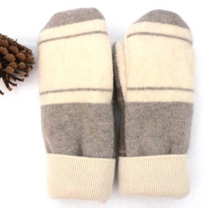 Handmade Mittens of Upcycled Wool - Size Small