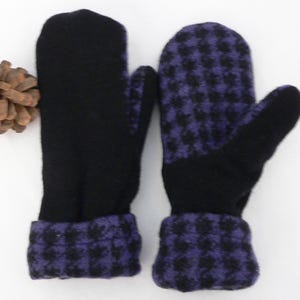 Handmade Mittens of Upcycled Wool - Size Small
