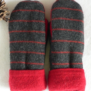 Handmade Mittens of Upcycled Wool - Size Small