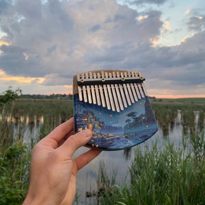Kalimba z drewna dębowego malowana ręcznie, kalimba z 17 klawiszami, mystical night malowana ręcznie, pianino kciukowe, prezenty dla muzyków, marimba