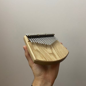 17 key oak kalimba, african music, thumb piano, marimba, cigar box guitar, gift for musicians, holistic healing