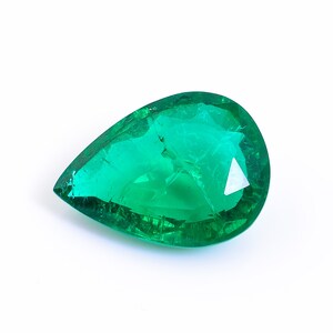 Amazing Top Quality Lab Created Emerald Pear Shape Cut Stone Loose Gemstone birthday Gift Pendant For Making Jewelry 59 Ct. 34X24X14 mm Z-8