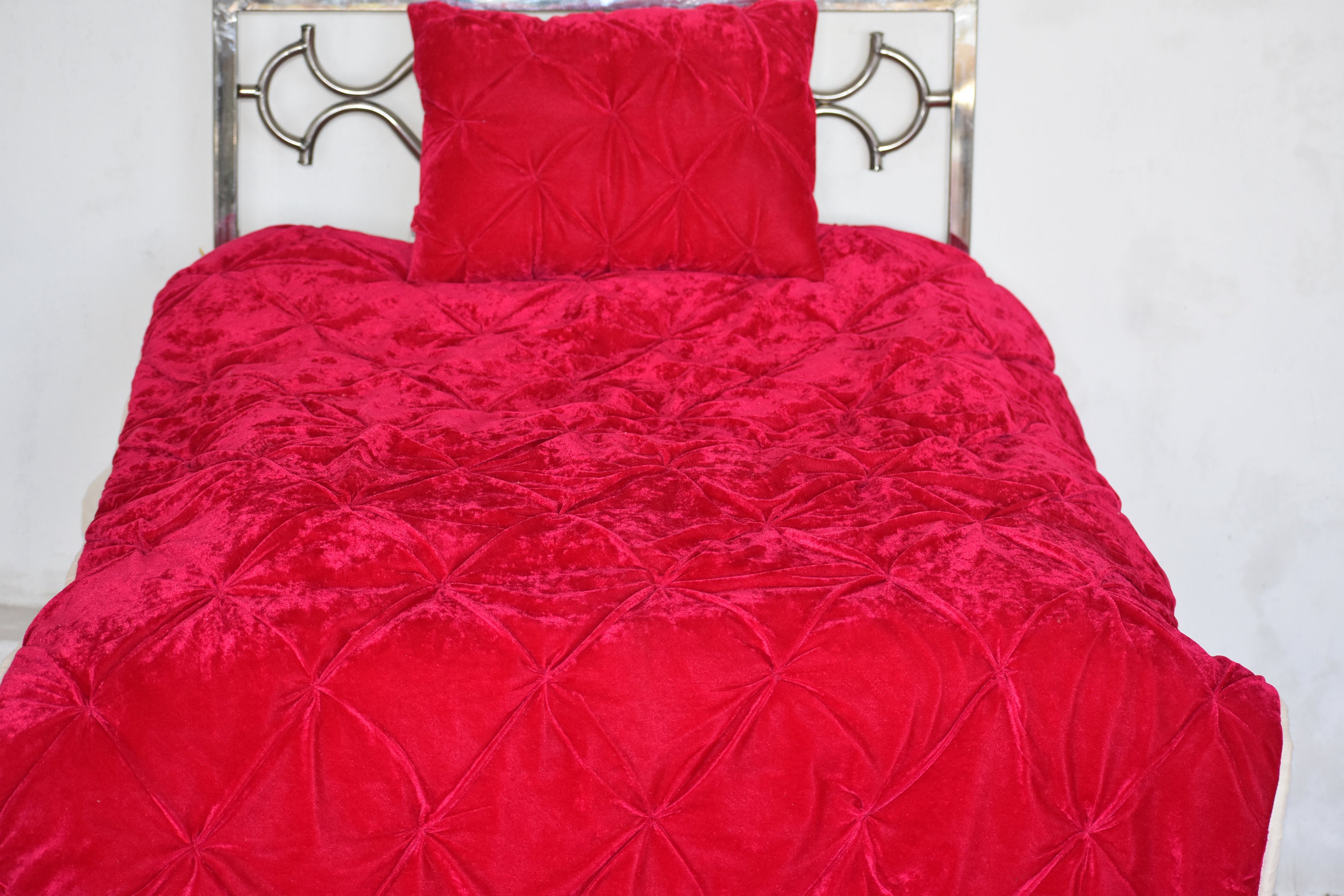 Couette En velours Fuchsia,
