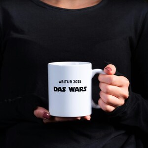 Geschenke zur Abiturfeier Tasse, Tasse mit Spruch für Abitur, kreative Tassen für Abiturienten, Tasse mit Glückwünschen zum Abitur, Tasse für den besten Abiturienten, Tasse mit inspirierendem Zitat Abitur, Tasse als Geschenk zum Abitur, personalisierte Tasse Abitur, Tasse für Abiturienten, Tasse mit Abitur Spruch, Tasse als Erinnerungsstück Abitur, kreative Tassen Geschenke Abitur, Tasse für den besten Freund Abitur, Tasse mit Motiv für Abitur, Tasse für Abiturfeier