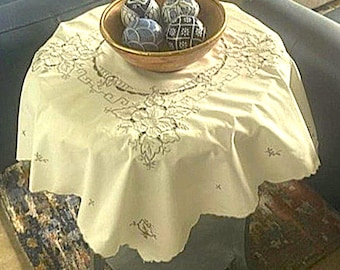 Table Topper Cut Work Embroidery 32 Inch/ Vintage Table Linens/ Tea Tablecloth