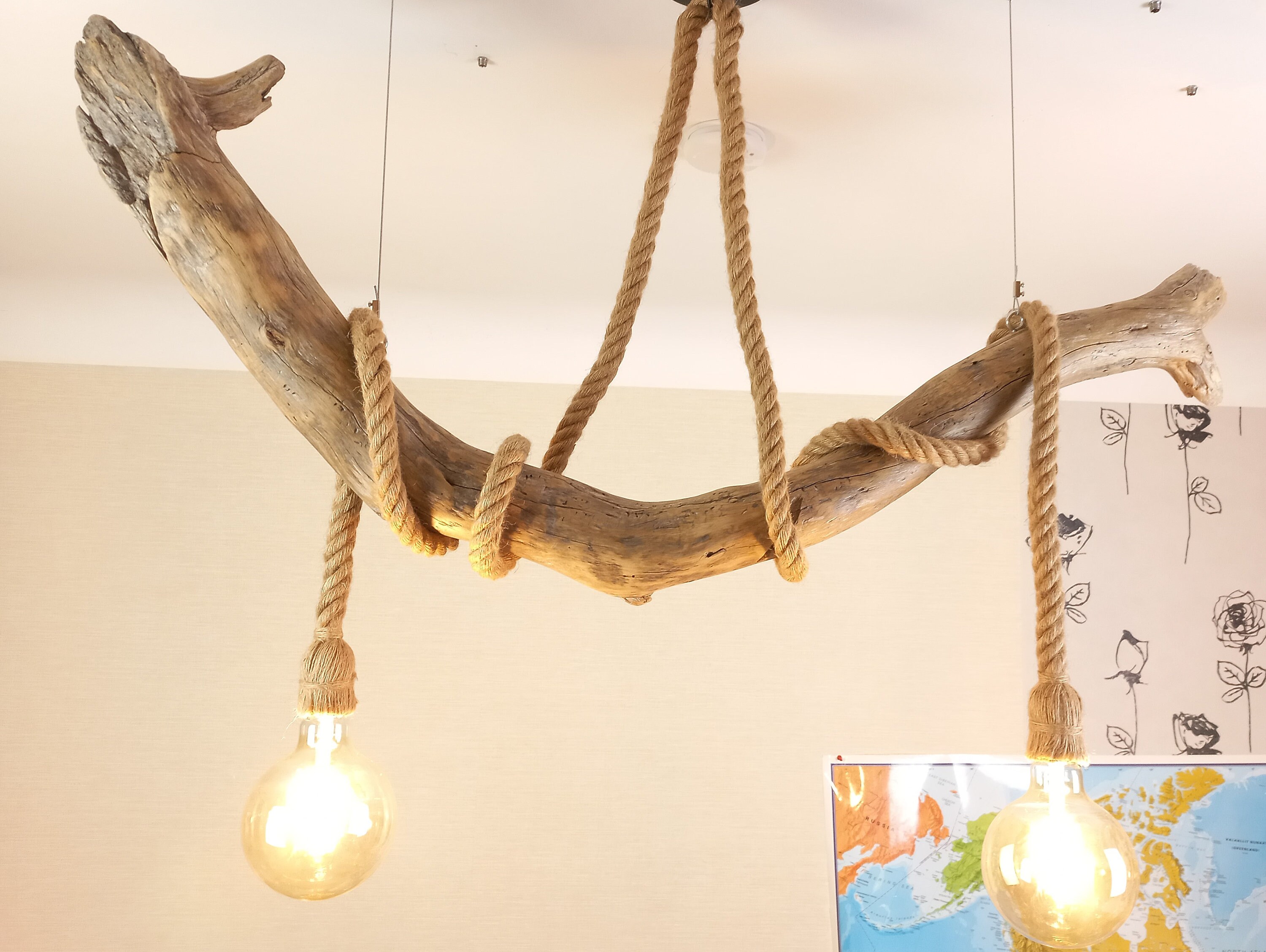 LAMPADAIRE BRANCHES en bois flottés  Diy chandelier, Driftwood decor,  Easy home decor