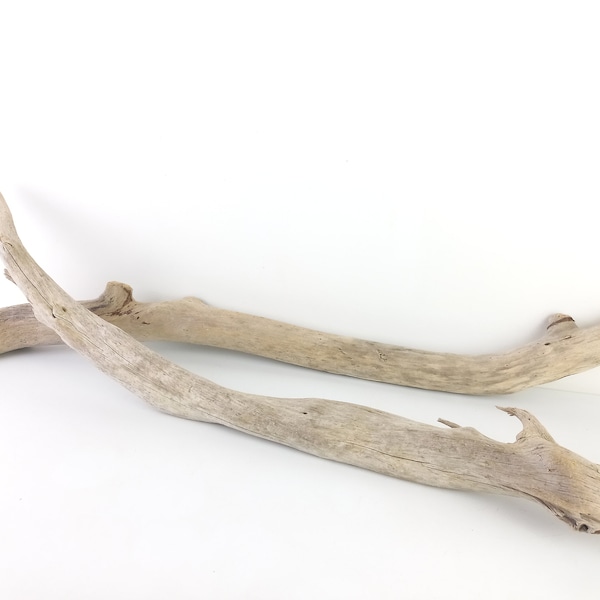 Gray Driftwood Branches 2.2 - 2.3'' (67- 71 cm) Decorative Beach Twigs, Driftwood Branch Art Supply, Branch Wall Decor Hangings