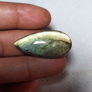 Piedra preciosa de labradorita, cabujón de labradorita, piedra brillante, piedra llamativa, piedra preciosa natural, cabujón de piedra preciosa, fabricación de joyas, 35x17x5 mm, 23.70 ct, 66L