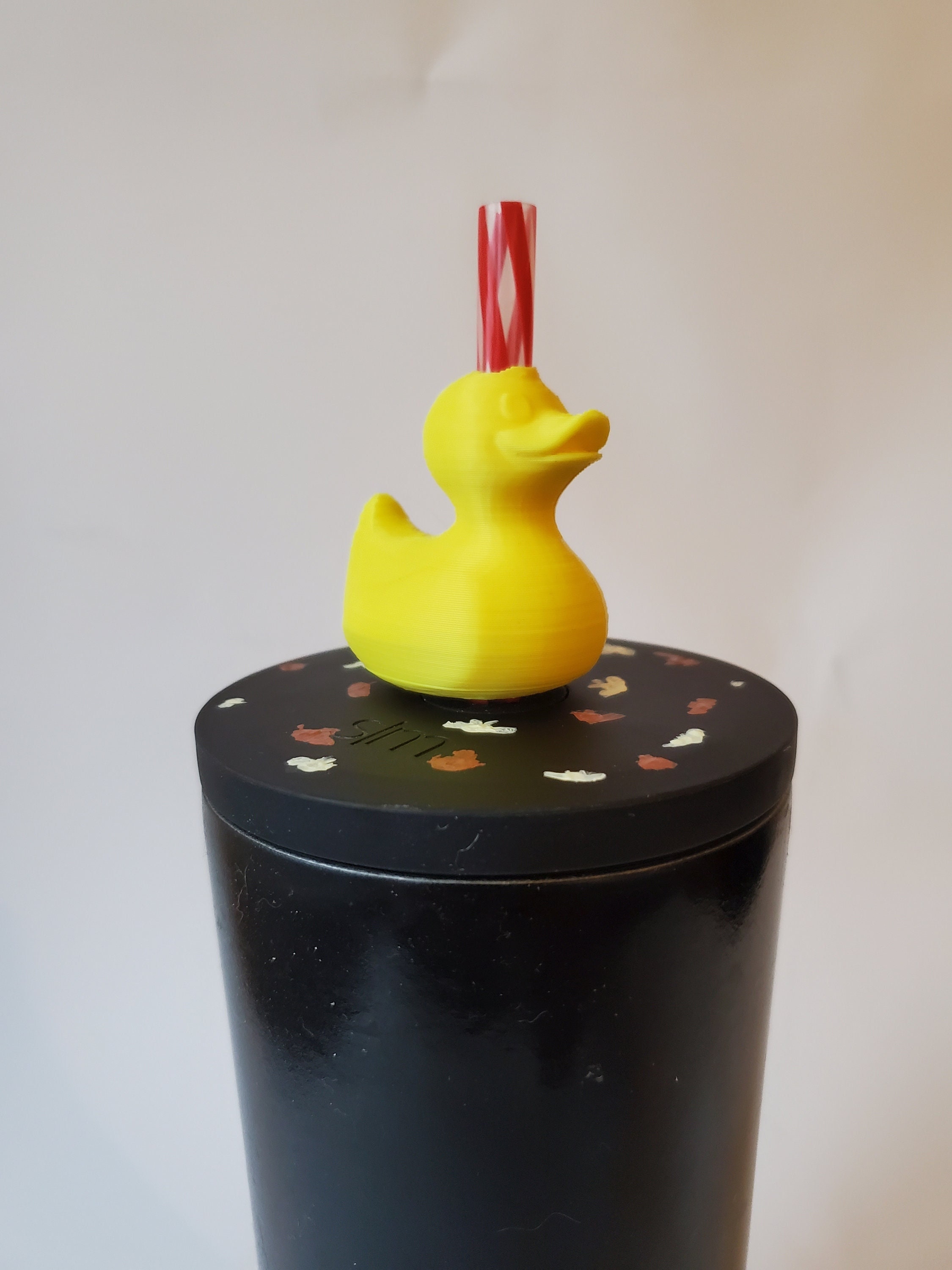 Violent Duck Straw Topper - Stanley Funny Cartoon Yellow Cute Straw Cover -  Party Favors and Party Supplies