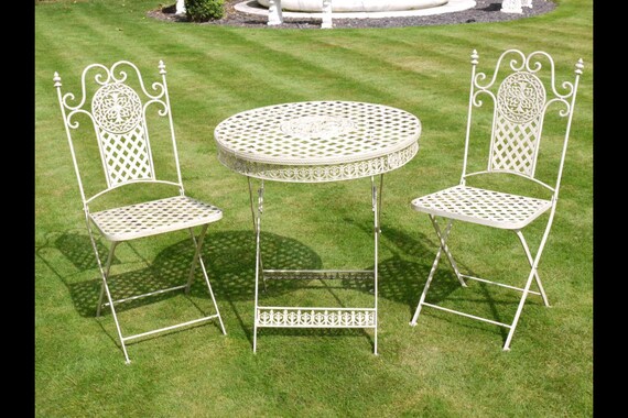 Shabby chic 2024 bistro set
