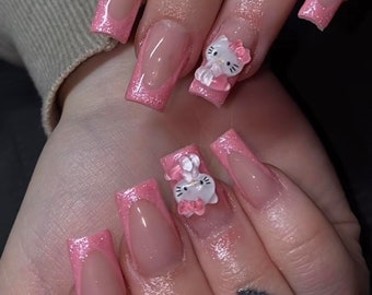 Glitterroze Kitty acrylpers op nagels