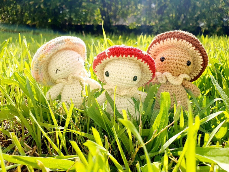 Quinn the little mushroom critter stitch crochet pattern / amigurumi image 4