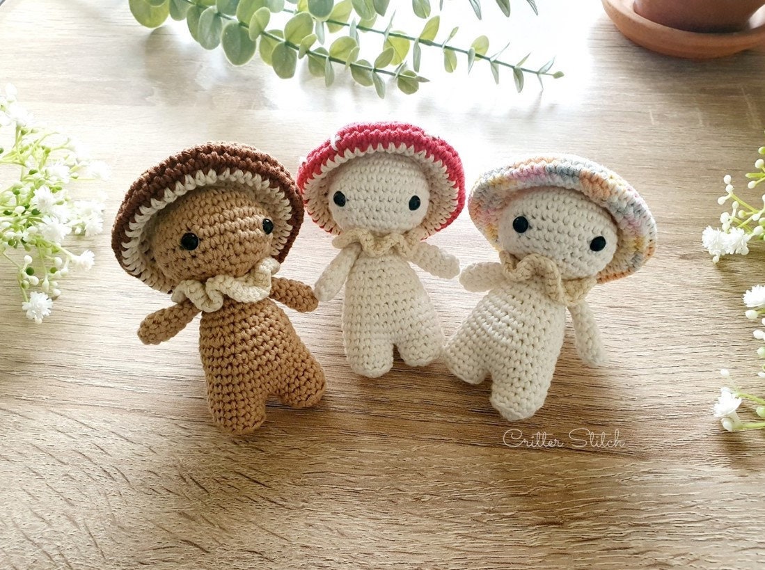 GIFTIARA Crochet Kit for Beginners 3 PCS Mushroom Amigurumi Crochet Kits  for Adult with Step-by-Step Video Tutorials Knitting Gifts for Fans  Christmas