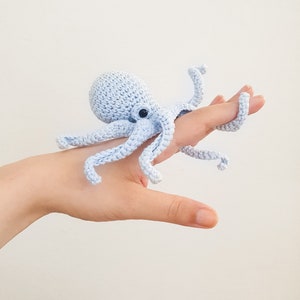 Octopi the little octopus critter stitch crochet pattern / amigurumi image 2