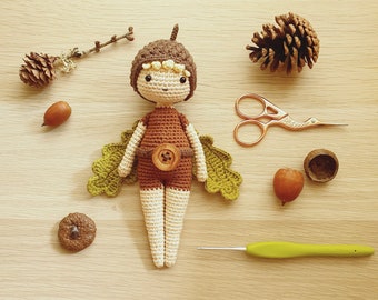 Acorn Sprite - critter stitch crochet pattern / amigurumi little oliver