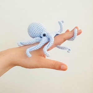 Octopi the little octopus - critter stitch crochet pattern / amigurumi