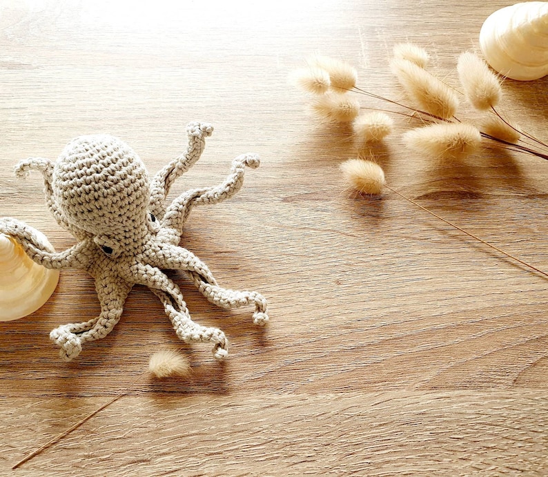 Octopi the little octopus critter stitch crochet pattern / amigurumi image 4