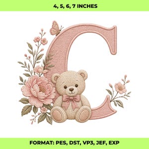 Puede incluir: Diseño bordado con la letra "C" rosa, un osito de peluche, flores y una mariposa. El diseño incluye el texto "4, 5, 6, 7 INCHES" y "FORMAT: PES, DST, VP3, JEF, EXP".