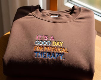 Bluza z haftem do fizjoterapii: prezent dla studenta fizjoterapii, bluzka rehabilitacyjna
