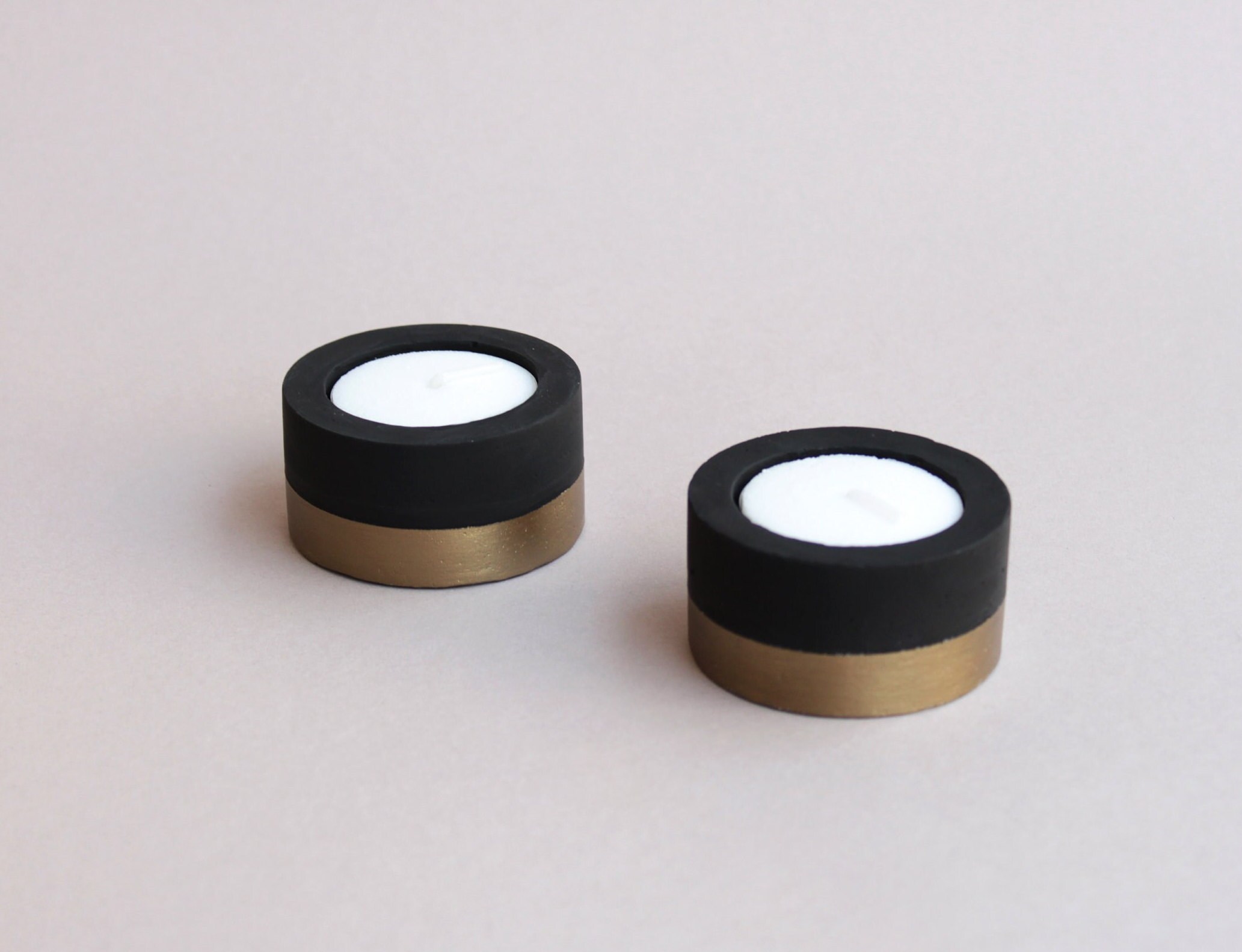 Porte-Lampes Circulaires en Béton