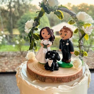 Personalized Wedding Cake Topper Figure, Gifts for Engaged Couple, Gift from mother of Groom to Bride Figurines, Custom Wedding decoration