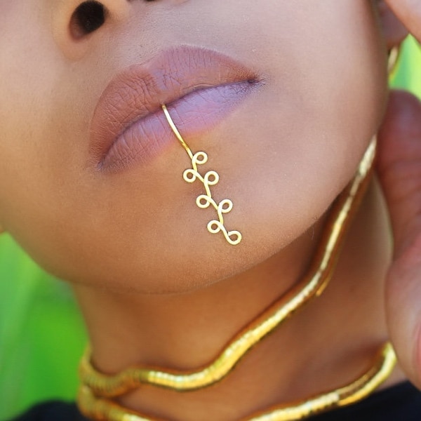 Handgefertigte Lippenmanschette: Anlaufbeständig, Verstellbar, Kein Piercing