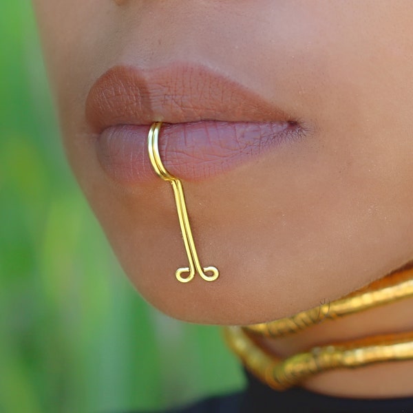 Nagi Lip cuff, Tribal jewelry, No piercing, Fake lip ring, Body jewelry, unique gifts, Lip jewelry, No piercing