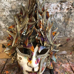Whimsical Venetian carnival mask full of floral decorations and glitter - Hand-decorated Venetian mask