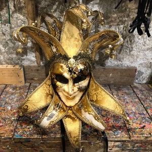 Original Venetian mask handmade decorated with gold leaf and stucco.