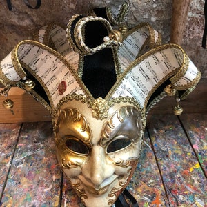 Venetian jester mask hand-decorated with golden colors - Joker carnival mask - Jester mask