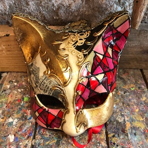 Venetian Cat Mask - Cat Mask with Gold Decorations - Original Carnival Mask