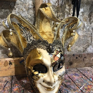 Venetian Jester Mask Decorated with Golden Colors and Baroque Decorations - Venetian Joker Mask Hand Made and Decorated