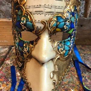 Casanova carnival mask, hand decorated with Venetian designs and golden colors - Handmade Venetian Casanova mask