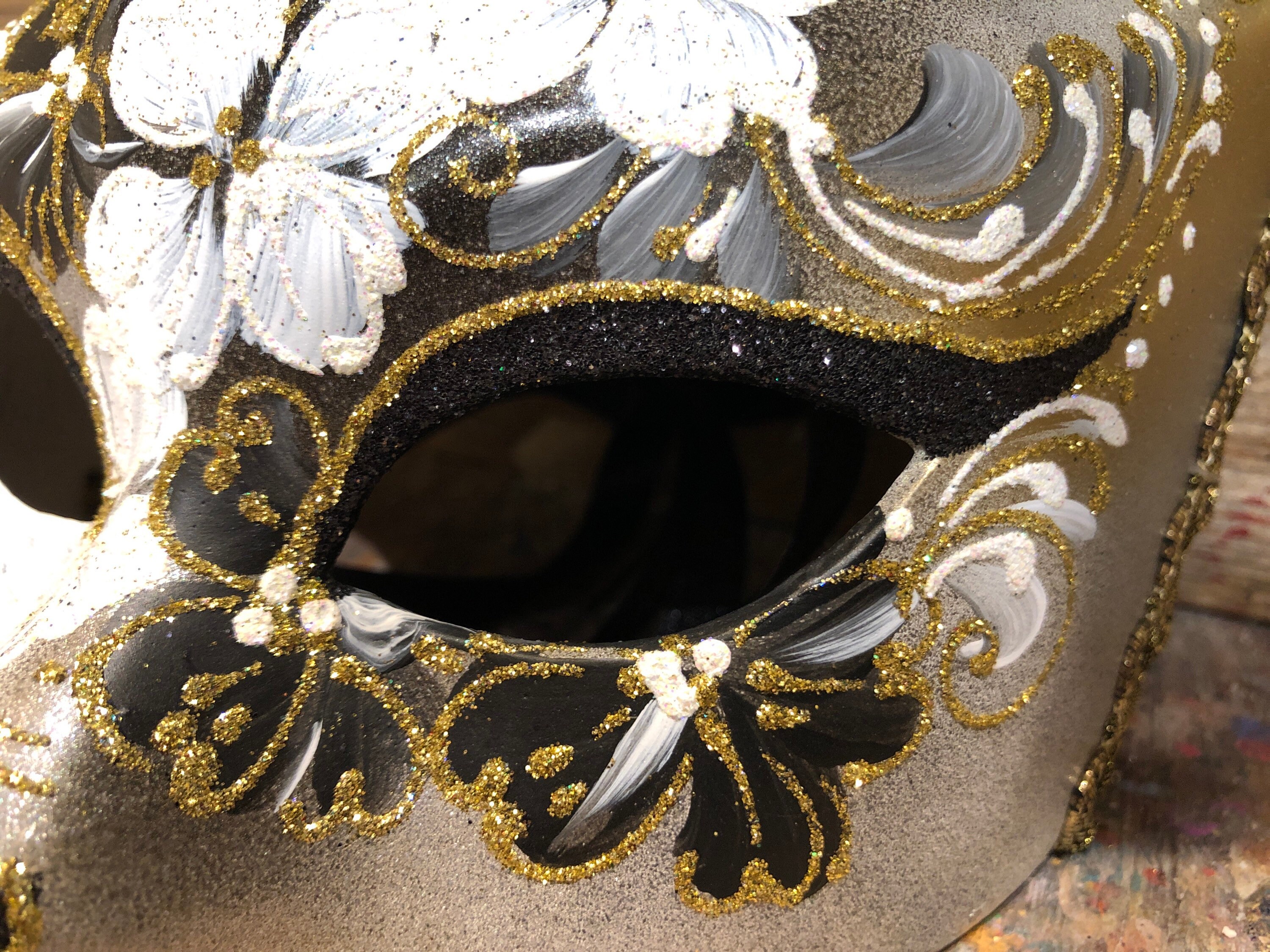 Venetian Silver Macrame Cat Mask – Visions of Venice