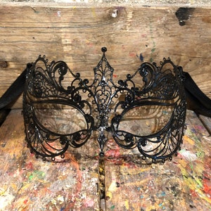 Elegant Venetian eye mask for carnival parties - Metal carnival mask