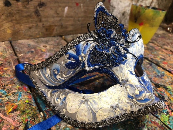 Antifaz carnaval.  Masquerade mask diy, Masquerade decorations, Diy  masquerade decorations