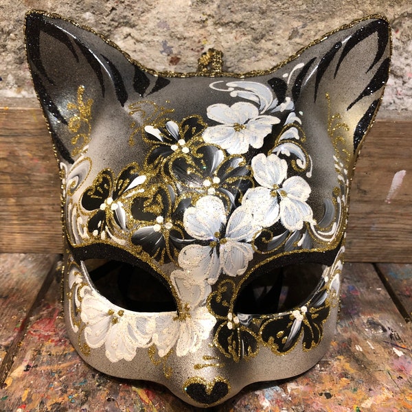 Cat mask decorated with silver and floral motifs - Venetian hand decorated cat mask - Party mask